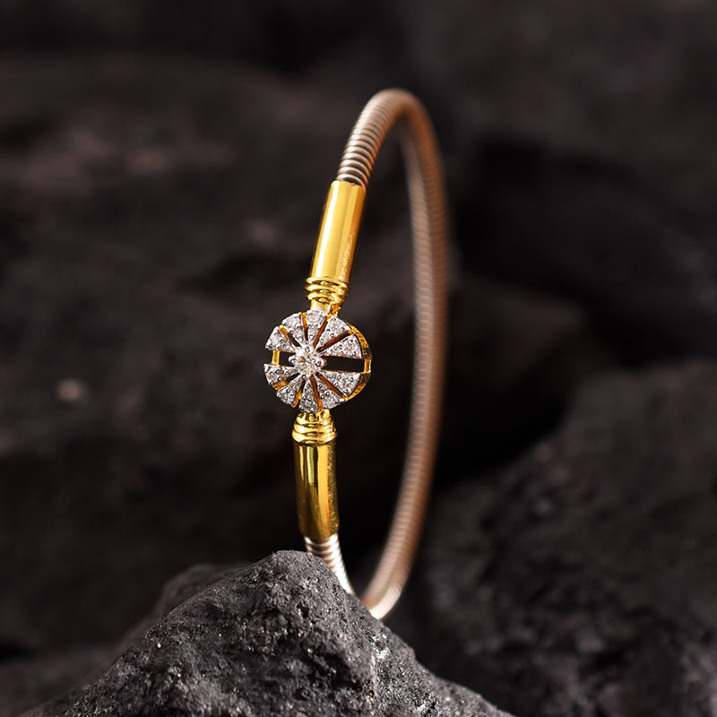 Diamond Noa image 14