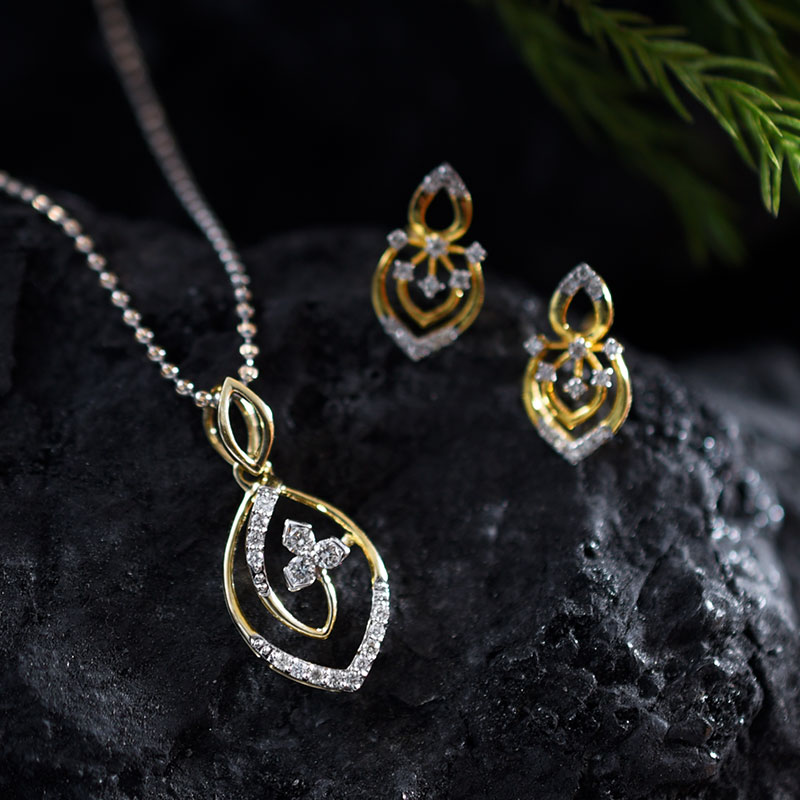 Diamond Pendant image 33