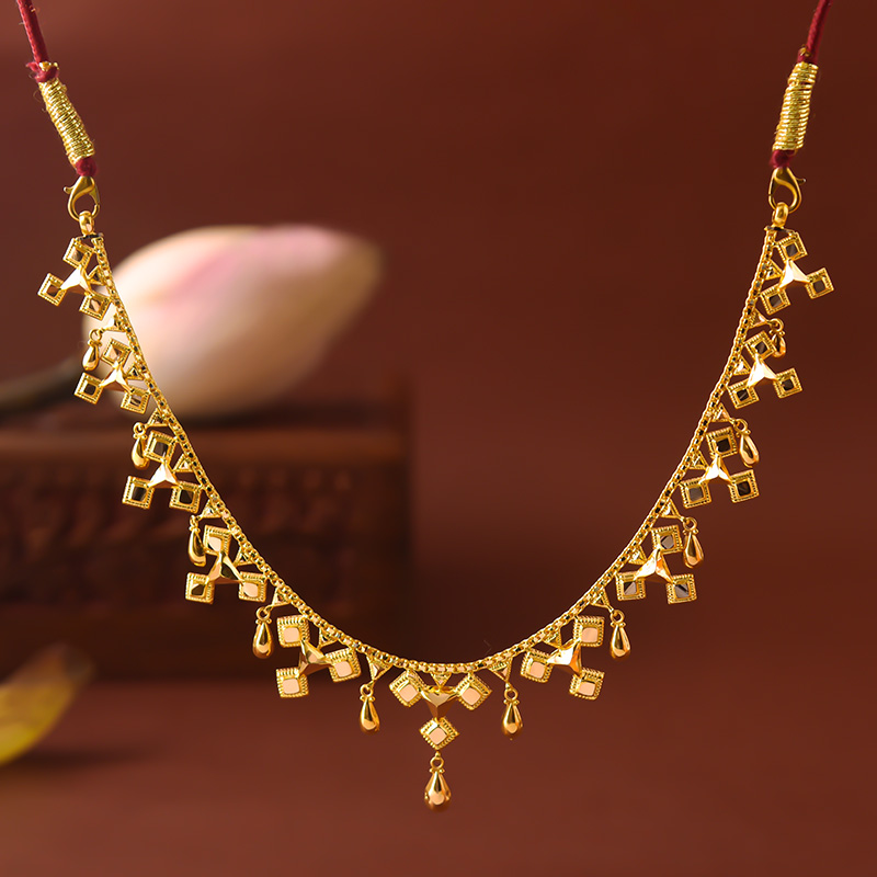 Lightweight Necklace image 11