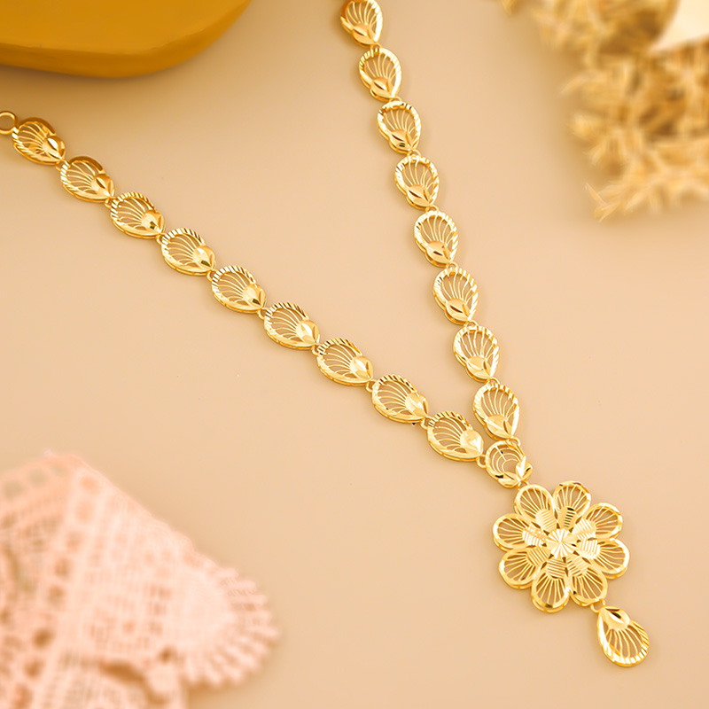 Lightweight Necklace image 6