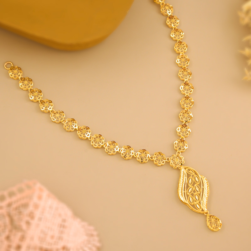 Lightweight Necklace image 7