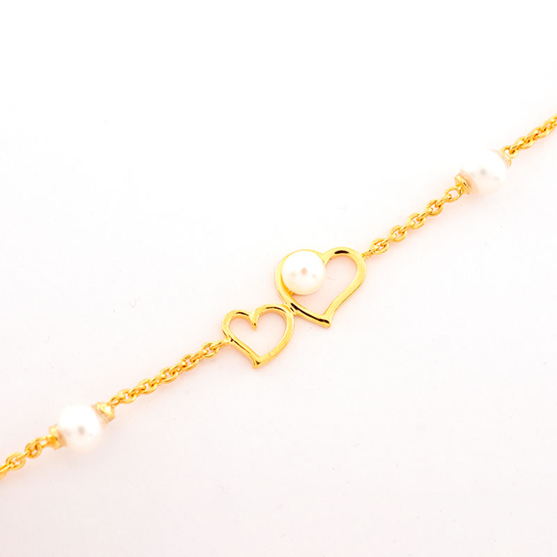 Pearl Wristlet