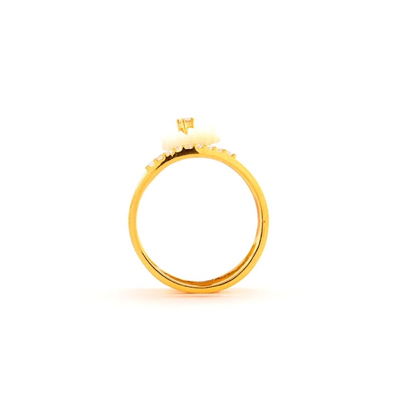 Pearl Ring