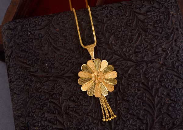 Pendant image 128