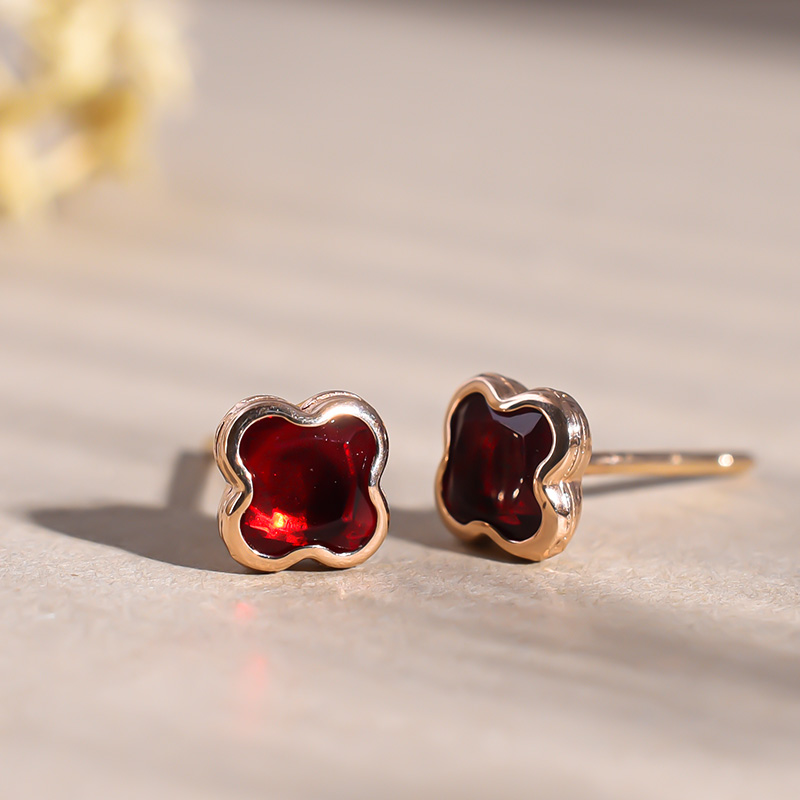 Ear-Tops / Earrings image 3