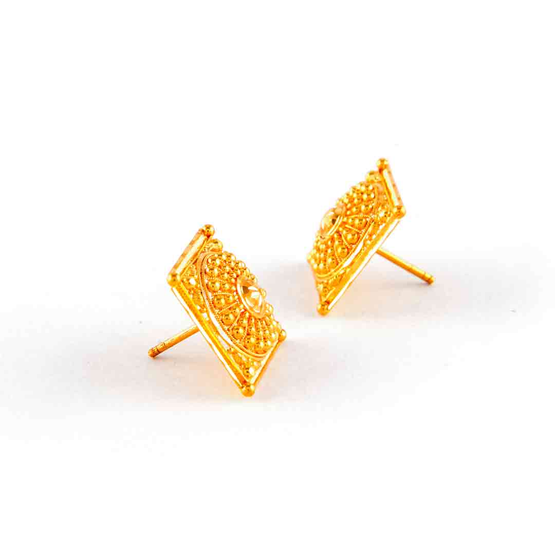 Ear-tops