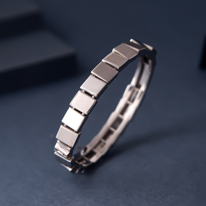 Platinum jewellery 4