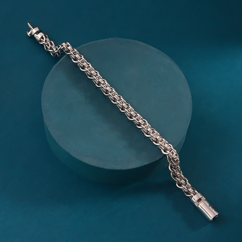 Platinum jewellery 1