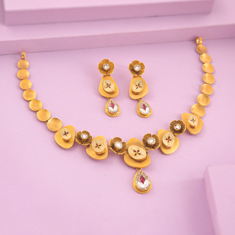 Gold Necklace image 3