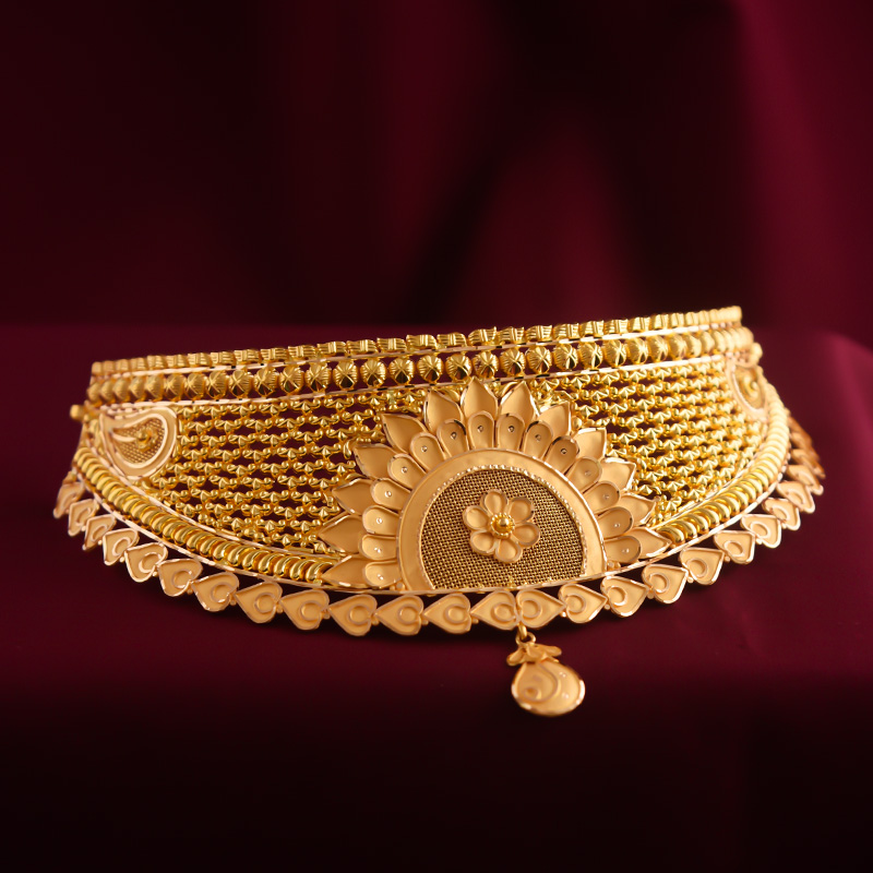 Gold Choker image 1