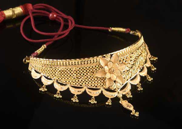 Gold Choker image 39